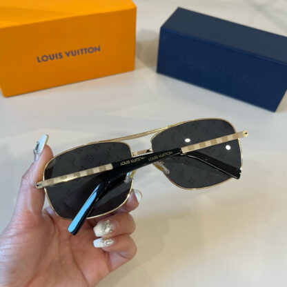 LOUIS VUITTON Fashion Sunglasses - Image 8
