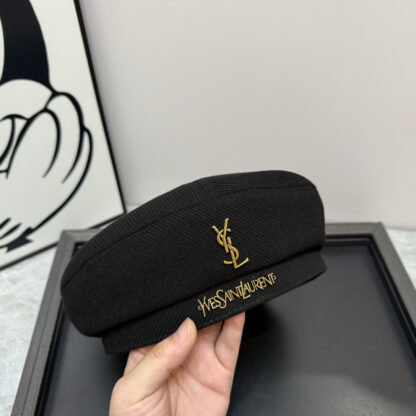 Yves Saint Laurent stylish all-match beret - Image 7