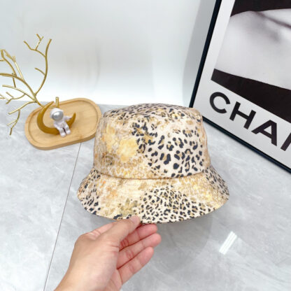 Prada niche sexy leopard fashion bucket hat - Image 7