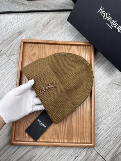 Yves Saint Laurent fine wool knitted hat - Image 7