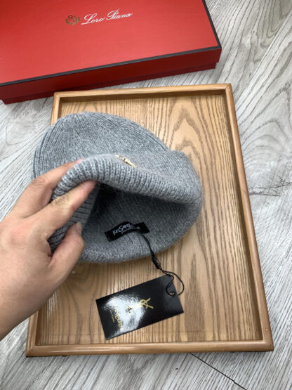 Yves Saint Laurent fine wool knitted hat - Image 7
