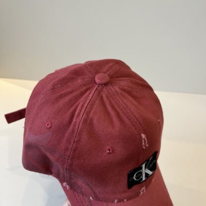 Calvin Kleinf stylish all-match baseball cap - Image 7