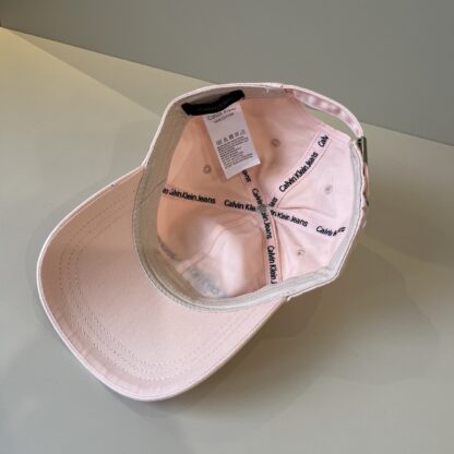 Calvin Kleinf stylish all-match baseball cap - Image 7