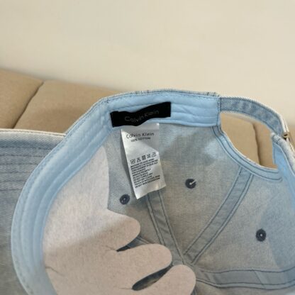 Calvin Kleinf stylish all-match baseball cap - Image 7