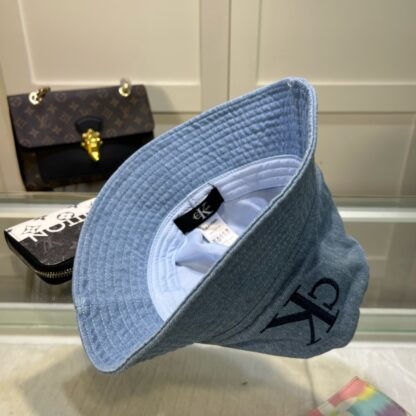 Calvin Kleinf stylish bucket hat - Image 7