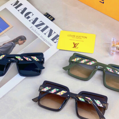 LOUIS VUITTON Fashion Sunglasses - Image 8