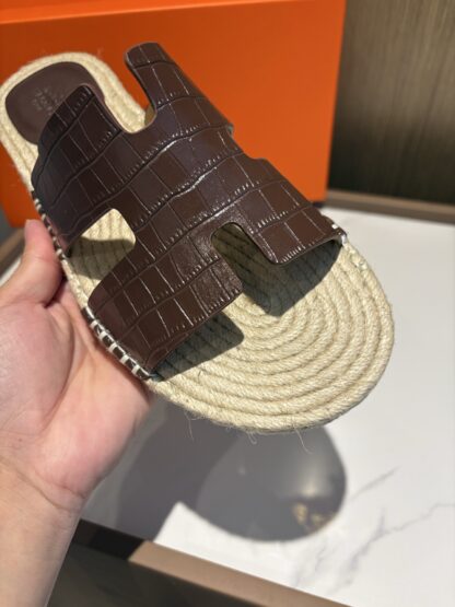 Hermes brown comfortable all-match non-slip breathable casual slippers - Image 7