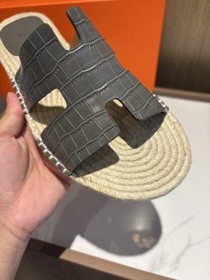 Hermes grey comfortable all-match non-slip breathable casual slippers - Image 7
