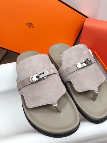 Hermès Spring and Summer New Comfortable Gray Pink Slippers - Image 7