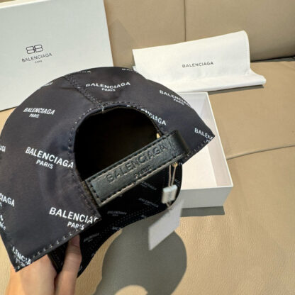 Balenciaga Classic Lightweight Breathable Baseball Cap - Image 7