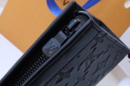 Louis Vuitton Gaston Wearable Wallet - Image 7