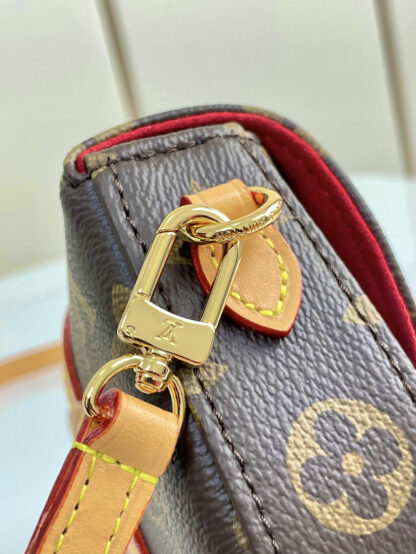 Louis Vuitton MICRO CHANTILLY Saddle Bag - Image 7