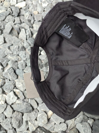 Balenciaga 10,000-stitch cap - Image 7