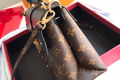 Louis Vuitton One Handle Flap Bag - Image 7
