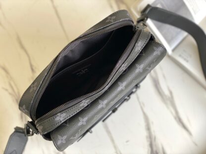 Louis Vuitton Steamer Messenger Bag - Image 7