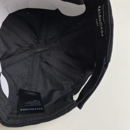 Balenciaga embroidered yuppie style baseball cap - Image 7