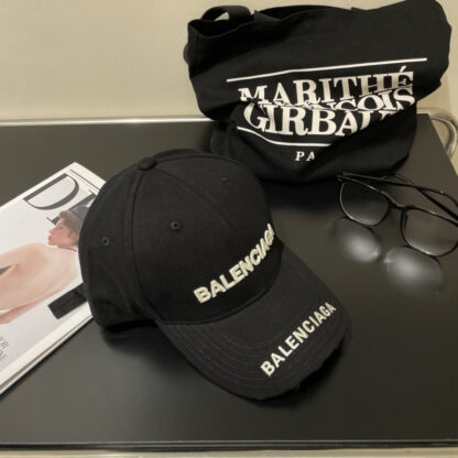 Balenciaga simple and stylish couple baseball cap - Image 7