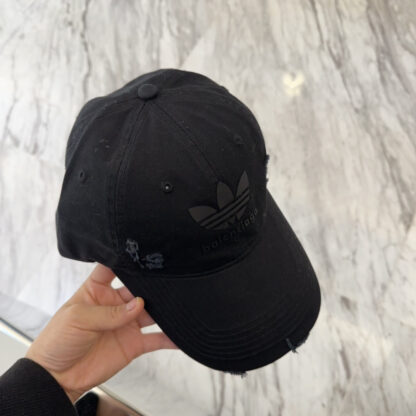 Balenciaga simple and stylish couple baseball cap - Image 7