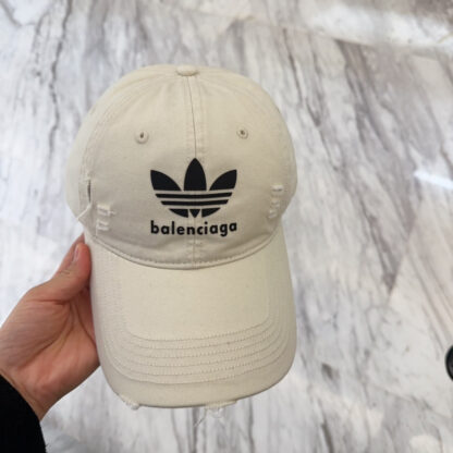 Balenciaga simple and stylish couple baseball cap - Image 7