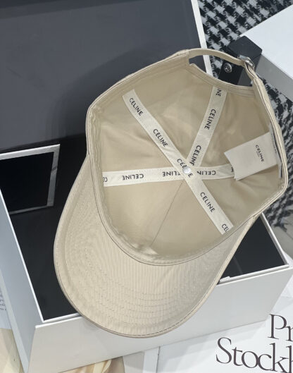 Celine exquisite baseball cap - Image 7