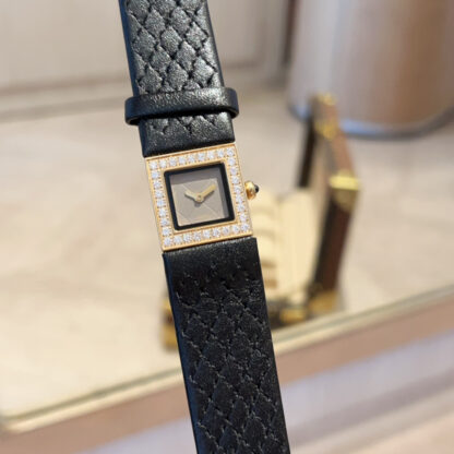 Chanel Diamond Small Square Watch - Image 8
