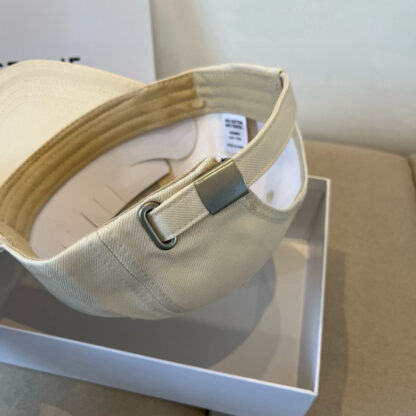 Celine's new classic casual fashion baseball cap - Image 7
