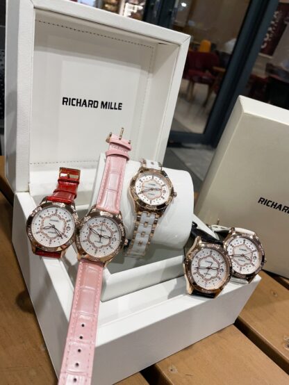 Chanel exquisite women's watch - Image 8