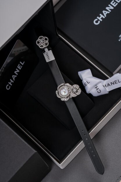 Chanel Delicate Camellia Quartz Watch - Image 8
