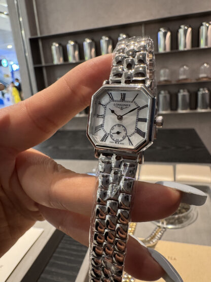 Longines Elegant and Refined Women's Watch - Image 8