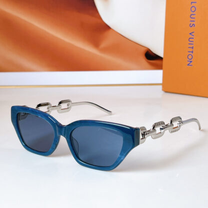 LOUIS VUITTON Fashion Sunglasses - Image 9
