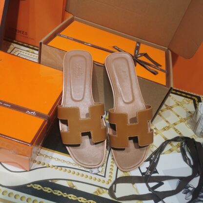 Hermès Brown Plain Handmade Slippers - Image 7
