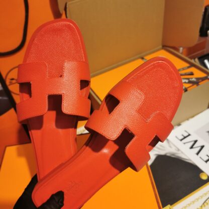 Hermès red and orange palm print cowhide handmade slippers - Image 7