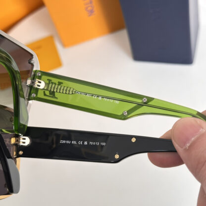 LOUIS VUITTON Fashion Sunglasses - Image 8