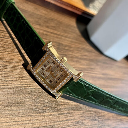 Hermes Starry Square Dial Exquisite Watch - Image 7