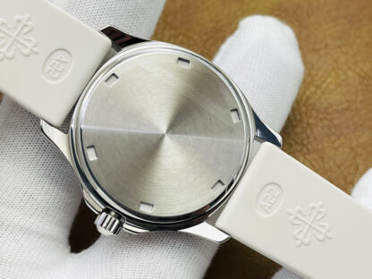 Patek Philippe Aquanaut Ladies Quartz Watch - Image 7