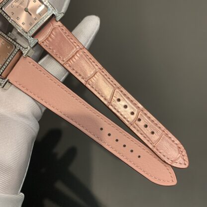 Hermes Sakura Pink Fashionable and Exquisite Watch - Image 5
