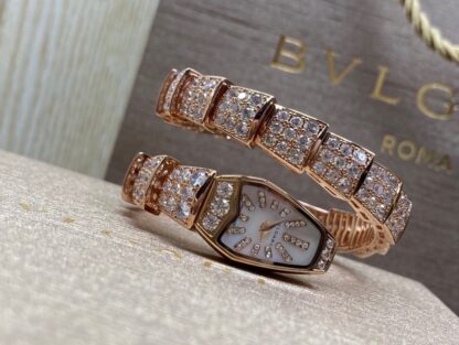 Bulgari's unique snake-shaped watch - Image 7
