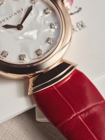Bulgari elegant and exquisite watches - Image 6