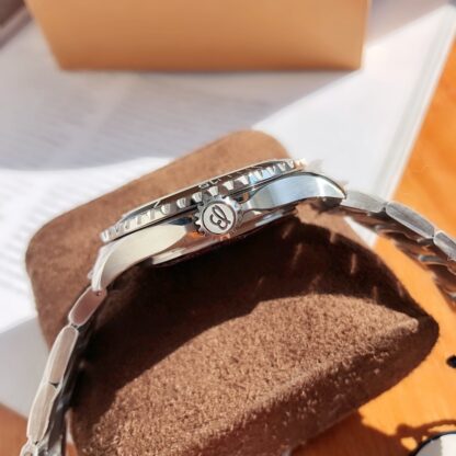 Breitling Superocean Series Watches - Image 7