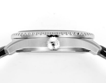 Breitling Pilot's Watch Legend Aviation Series - Image 7