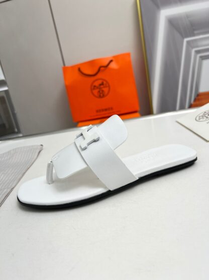 Hermès spring and summer white daily home travel vacation essential slippers - Image 6