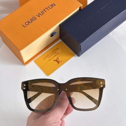 LOUIS VUITTON Fashion Sunglasses - Image 8