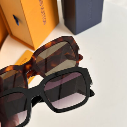 LOUIS VUITTON Fashion Sunglasses - Image 8