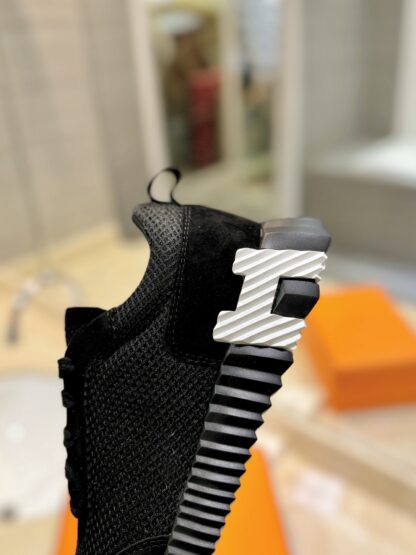 Hermès classic black couple breathable casual sports shoes - Image 7