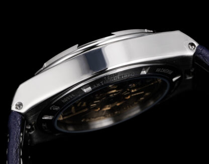 Vacheron Constantin stylish and versatile watch - Image 7