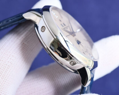 Vacheron Constantin stylish and versatile watch - Image 7