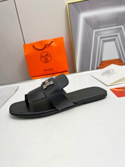Hermès Spring and Summer Black Daily Home Travel Holiday Essential Slippers - Image 6