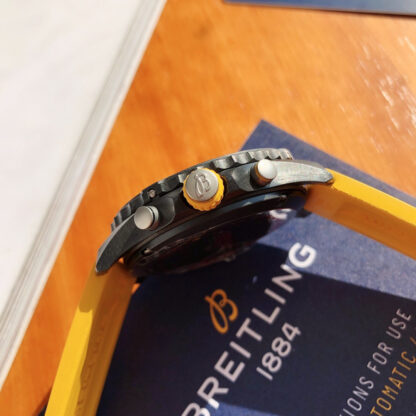 Breitling Quartz Chronograph - Image 7