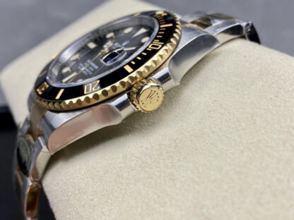 Rolex gold and black Submariner is 40mm in size - Image 15