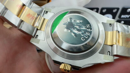 The size of the Rolex Intergold and Blue Submariner is 40mm - Image 7